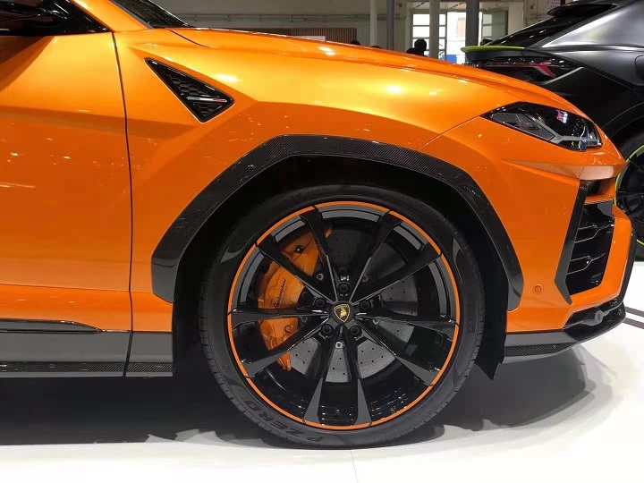 兰博基尼urus (3).jpg