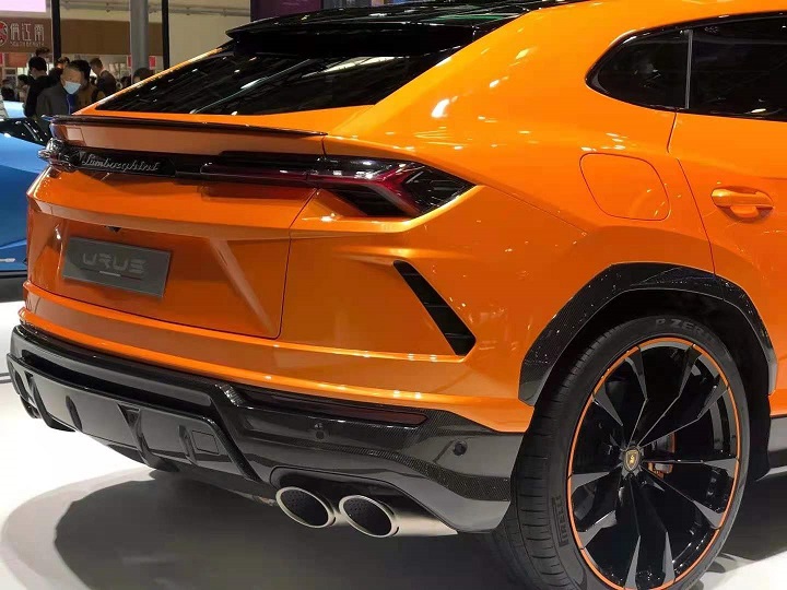 兰博基尼urus (6).jpg