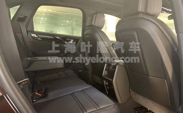 叶隆现车保时捷cayenne E-Hybrid 黑黑实拍03.jpg