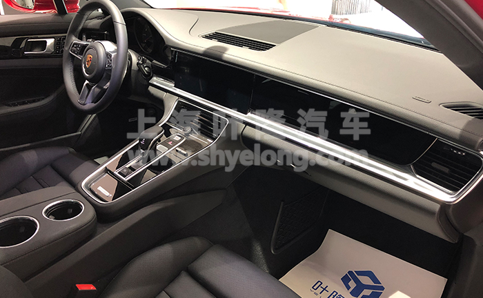 叶隆保时捷中心panamera红黑现车实拍07.jpg