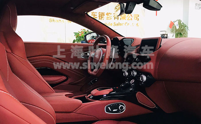 叶隆阿斯顿马丁Vantage量子银红内05.jpg