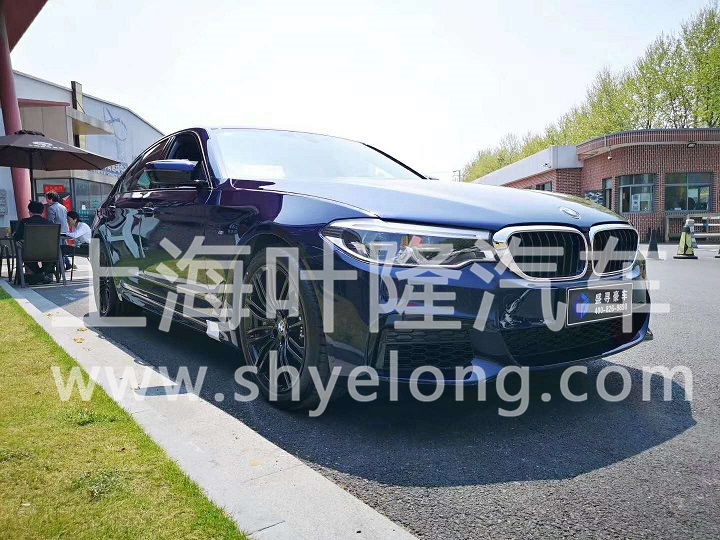 进口宝马540iM 3.0T340匹马力 丹泉石蓝黑 (1).jpg