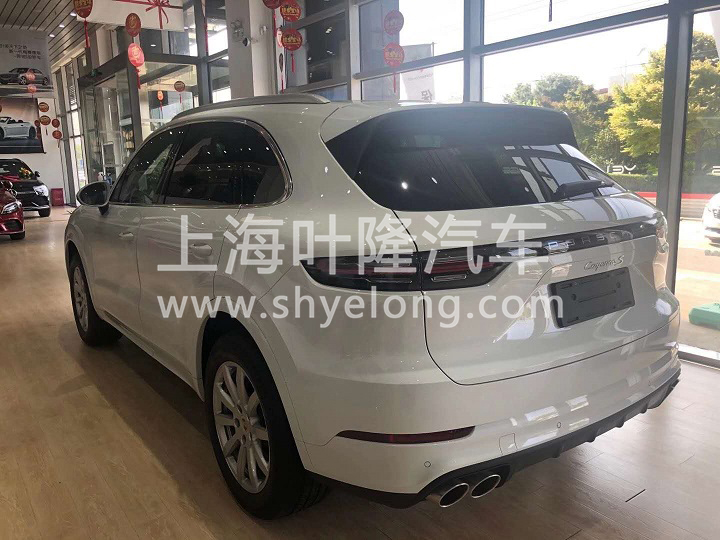 保时捷卡宴S白红展厅现车 (5).jpg