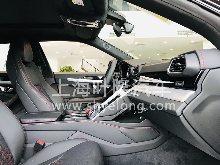 兰博基尼 URUS (1).jpg