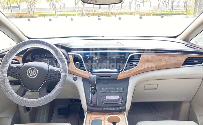 上海叶隆展厅现车 别克GL8雅典娜版优惠报价