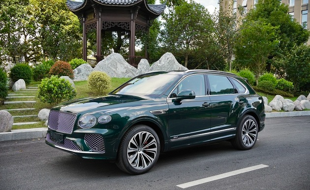 宾利添越碧玺绿 叶隆汽车展厅现车实拍